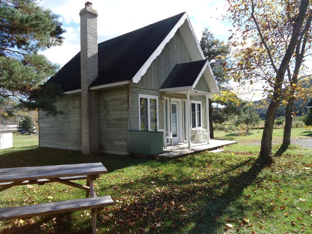 Maison Chez Laurent Baie-Saint-Paul Exterior photo